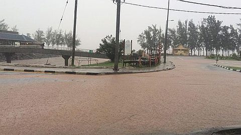 Rodrigues Under Water