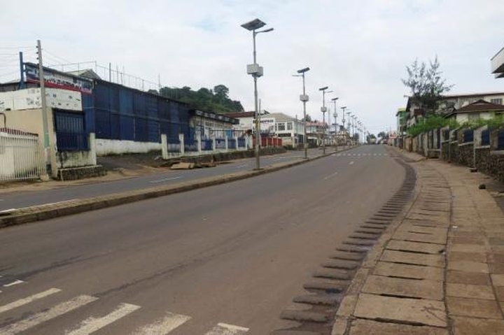 An empty street is seen at the start of a three-day national lockdown in Freetown September 19, 2014