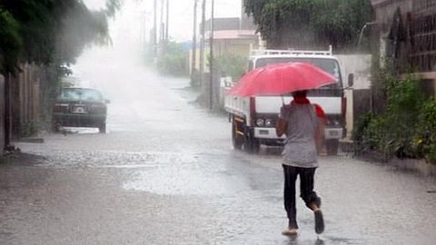 Météo: le Mauvais Temps Devrait Durer Jusqu’à Demain