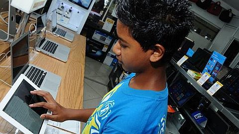 Bunwaree: "Tablets In Form IV, A Reality This Year"