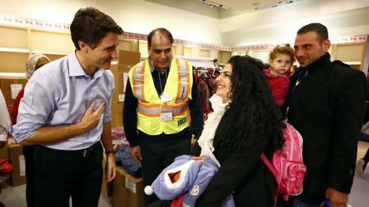 Prime Minister Trudeau welcomes Syrian refugees to Toronto