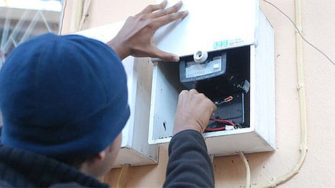 CEB Adopts Smart Meters