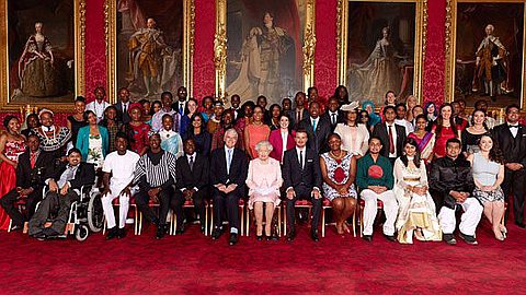 Trois Jeunes Mauriciens Récompensés par la Reine Elizabeth II