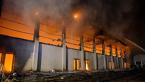 Angela Merkel to Visit Asylum Shelter After Wave of Far-Right Attacks