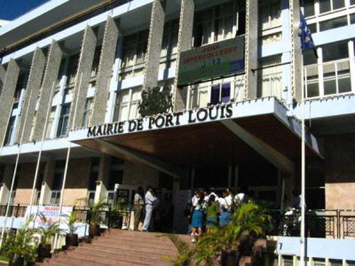 Loisirs: Port-Louis taxe 10% sur les billets