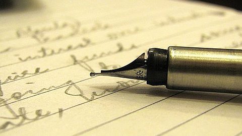 Emails That Land Jobs: The Best Way to Shine in a Follow-Up Note