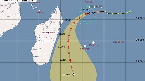 Reunion: Pre-Hurricane Warning to 19h on Tuesday Evening