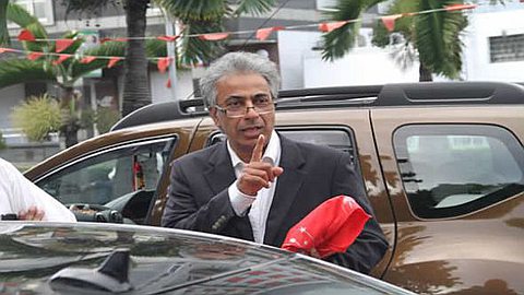 Arvin Boolell démissionne comme leader de l’opposition