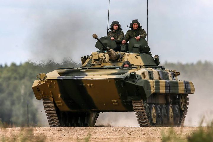 Russia Builds Up Army Near Ukraine Border
