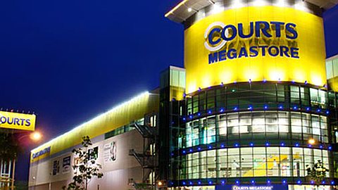 Courts Asia Cible le Montant du Rachat par Isaacs