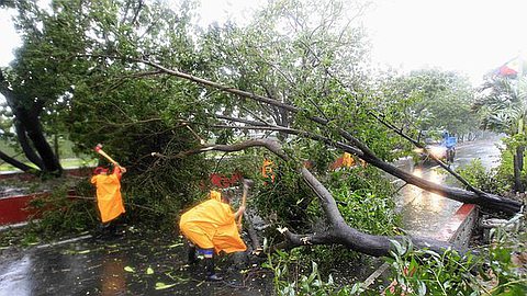 Strongest Philippine Storm of 2014 Kills 6, Threatens China