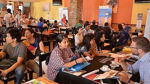 Job Prospects in Australia Attract Youth