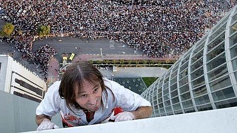 French Spiderman Alain Robert Climb MT Tower At Noon