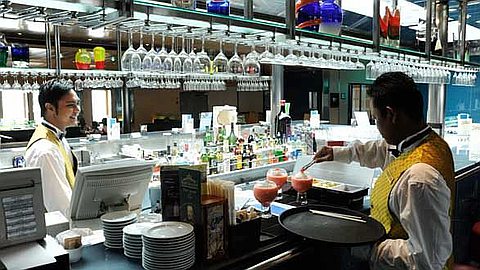 Cruise Ship: More People Swindled By a "False Recruiter"