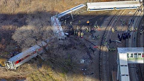New York Derailment Kills 4