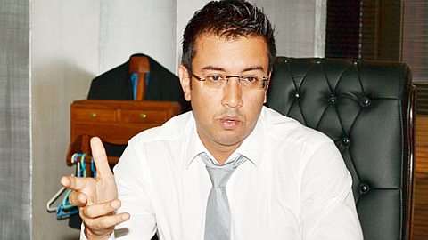 Trafic d’Armes Allégué: Shakeel Mohamed Veut une Commission d’Enquête