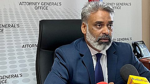 St Brandon : Maneesh Gobin met en lumière les Rs 1 versées annuellement à Maurice par une société depuis un siècle