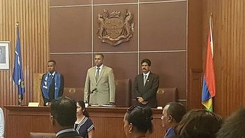 Port-Louis: Loïc Dick destitué de son poste d’adjoint au lord-maire