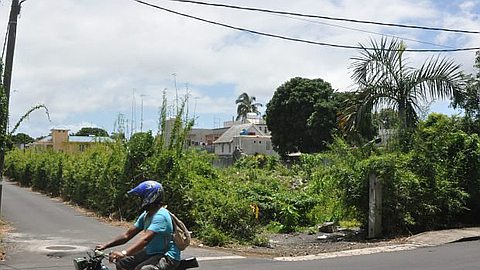 Wasteland at Quatre Bornes: Fine Is Rs 25,000