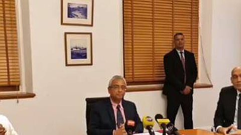 Covid-19: trois premiers cas confirmés à Maurice