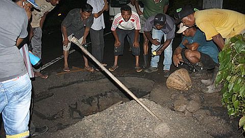 Alerte Glissement de Terrain à Chitrakoot: Six Maisons Fissures