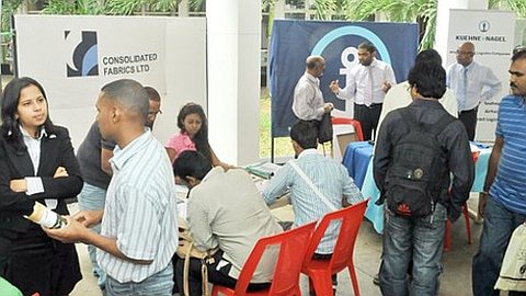 Recrutements: les «Grands» Job Fairs Impopulaires Auprès des Employeurs?