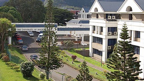 Covid-19 – l’université dispensera des cours en ligne en raison de la situation sanitaire