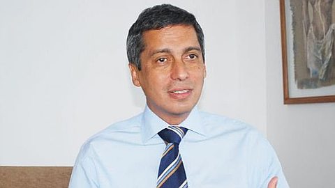 Et Duval Devient Leader de l’Opposition…