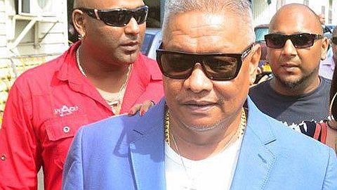 Bande Sonore au Préjudice des Jugnauth: Interrogé Pendant Six Heures Ah Fat ne pipe mot