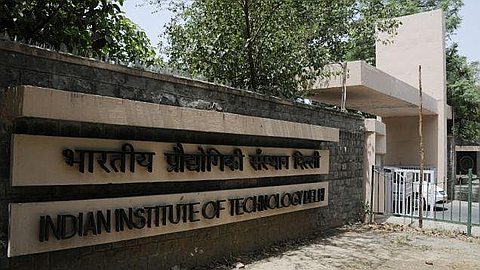 Le Directeur d’IIT Delhi Démissionne: son Campus à Maurice Mis en Cause