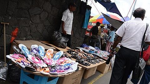 Peddlers: Rs 35 Million for a Site at the Gare du Nord