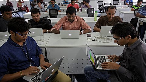 Hoping Jobs for India Follow, Modi Clears Investors’ Path