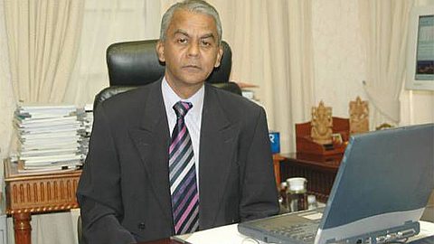 Basant Roi: «La BoM ne peut rien pour ceux qui possèdent des billets indiens démonétisés»
