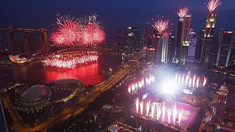 Singapore Turns 50, and Celebrates with Fanfare