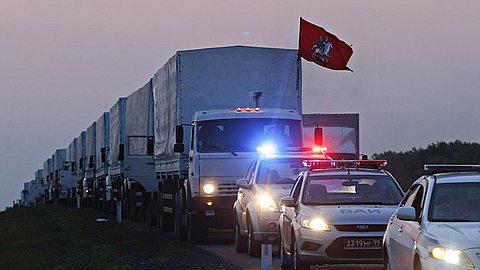 Russian Aid Convoy Heads for Ukraine Amid Doubts Over Lorries' Contents