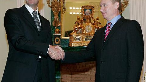 Syria's Assad Flies to Moscow to Thank Russia's Putin for Air Strikes