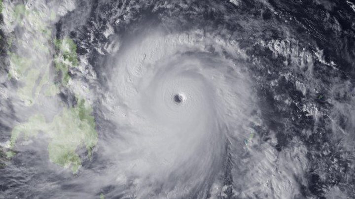Typhoon Haiyan Hits Central Philippines
