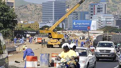 Caudan: The Construction Of Fly-Over Barrier Supermarket Project 