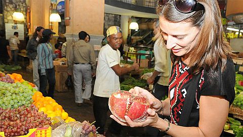 Fruit Importers Diversify Markets