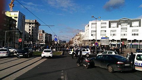 France, Colombes : Prise d'Otages en Cours dans un Bureau de Poste