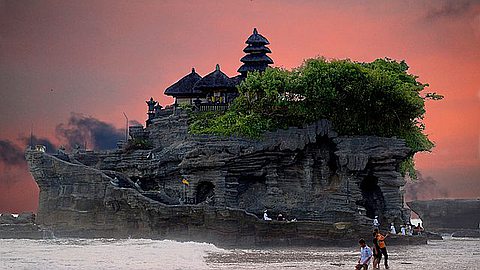 Picture of the Day: Bali’s Tanah Lot Sea Temple