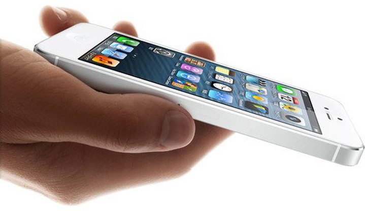 Apple Reportedly Developing Curved iPhone Screens