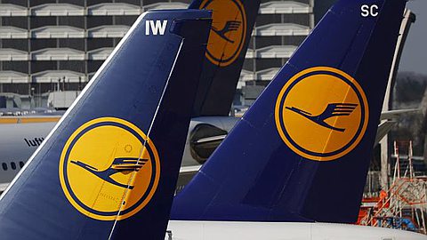 Lufthansa cancels 876 flights on Wednesday due to pilots' strike