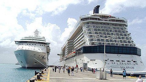 Cruises: 900 Positions are Shipboard