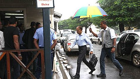 Nouvelle Arrestation de Ramgoolam: l’ex-PM Trahi par ses Anciens Amis?