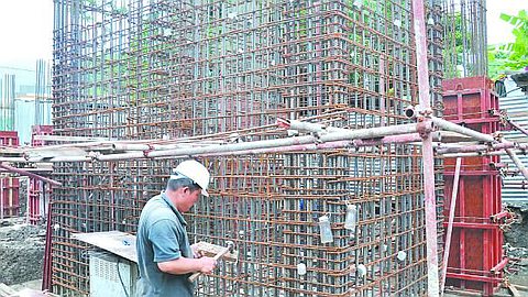Les Barres De Fer Coûteront 10 % Plus Cher