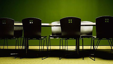 6 Ways to Reach Top Decision Makers