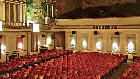 Hotel, Live Theater Synergy Spawns Opportunity