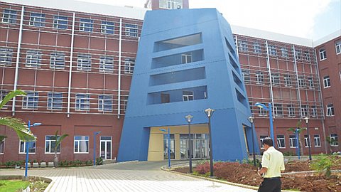 MBC: l’Antenne «Fermée» aux Ministres