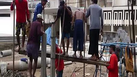 Video of the Day: Interesting Way of Construction